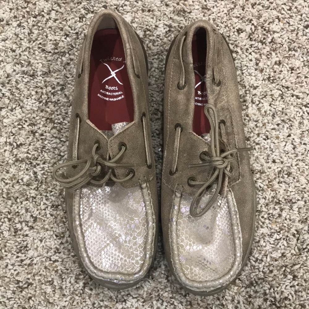 Excellent Used Condition Twisted X moccasins